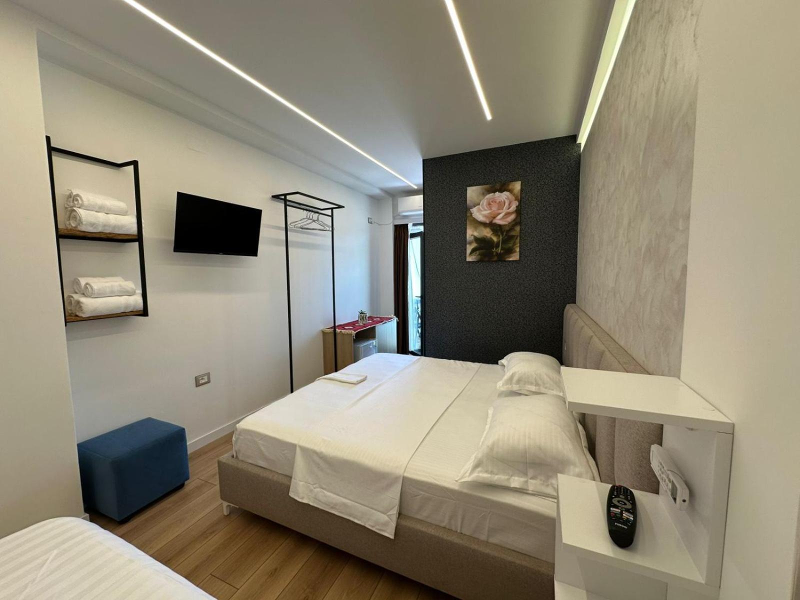 Hotel Europa Krujë Eksteriør bilde